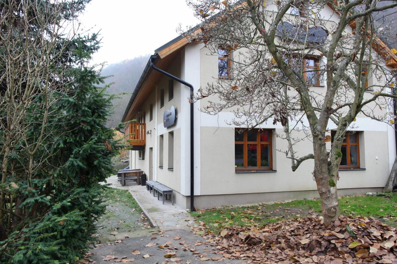 Penzion Krizky Malá Skála Exterior foto